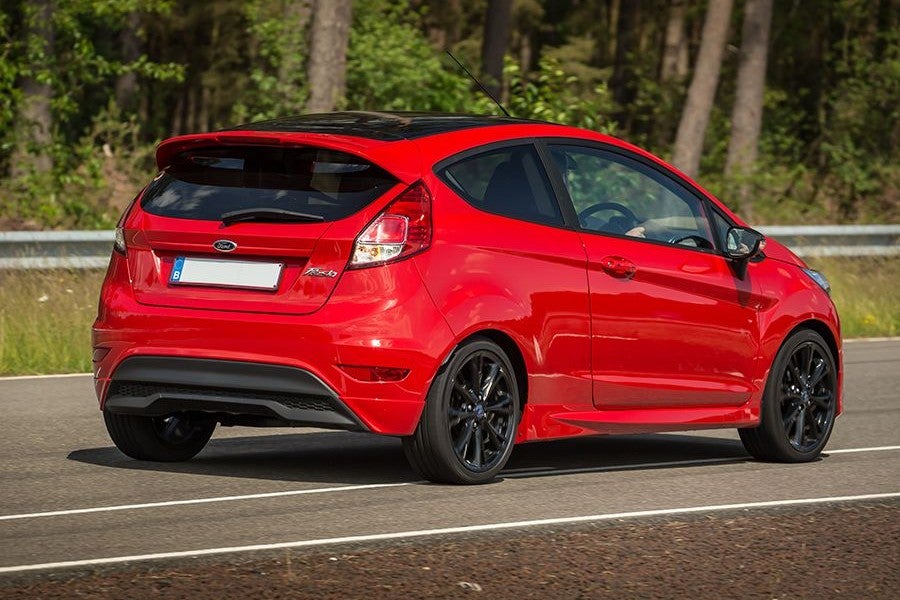 Esta serie especial celebra la llegada del motor de 140 CV.