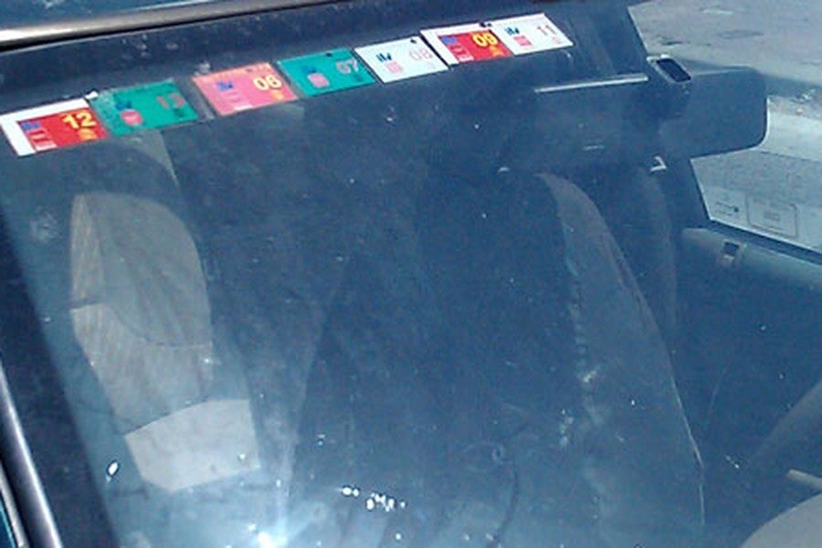Desde hace unos años, los kilómetros del coche quedan registrados en las inspecciones de la ITV, por lo que podrás comprobarlo en la ficha del vehículo.