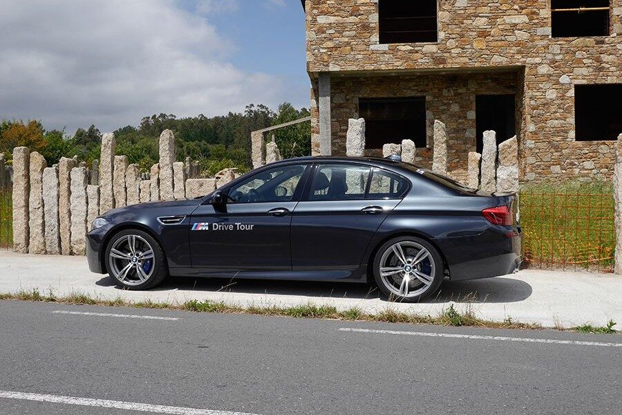 El BMW M5 es muy discreto.