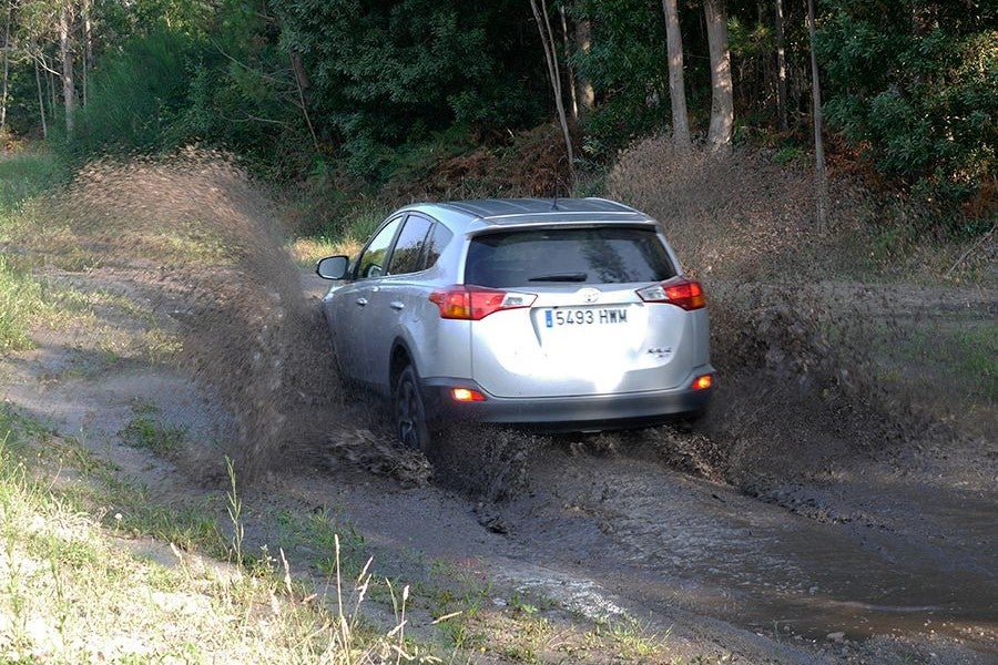 El comportamiento dinámico del Rav4 es correcto en toda circunstancia.