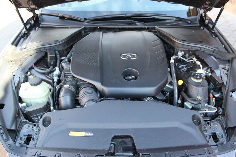 El motor 2.2 es de origen Mercedes.