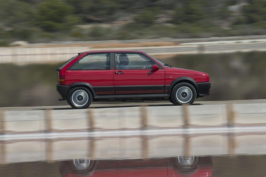 El Seat Ibiza SXi se puede considerar el abuelo de los Cupra y FR.