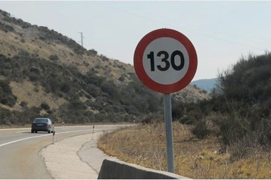 El RACE pide implantar ya el límite de 130 km/h.