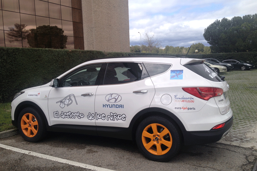 Autocasion.com participa en el Desierto de los Niños 2015 gracias a este Hyundai Santa Fe