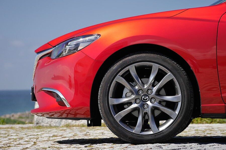 El Mazda6 tiene un equipamiento correcto para su precio y categoría.