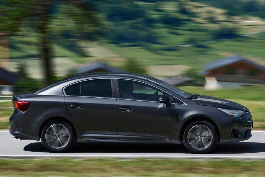 Las dos opciones diésel del nuevo Toyota Avensis 2015 son de origen BMW.