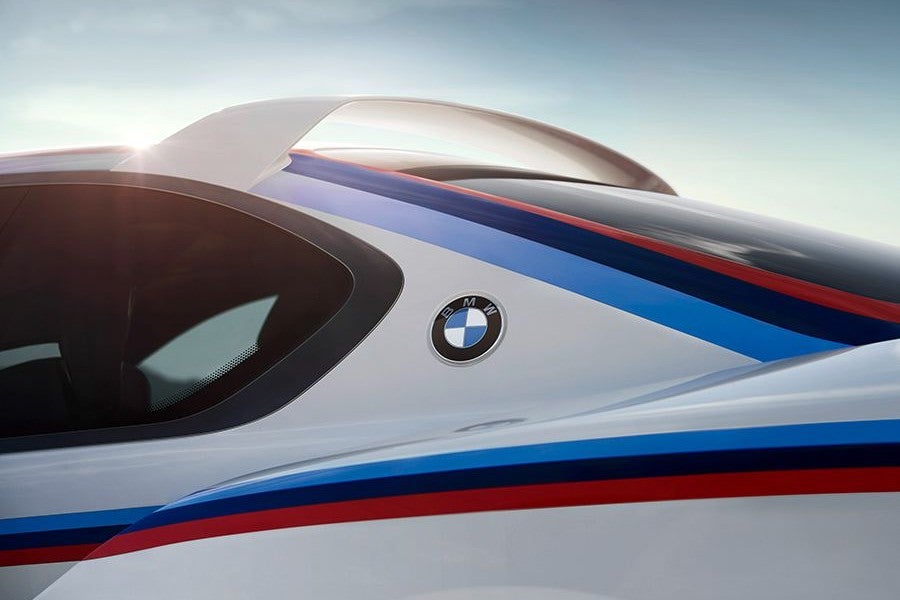 Esta forma del pilar C es casi un calco de la del 3.0 CSL y del BMW 850i.
