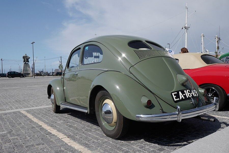 El VW Escarabajo fue presentado en Frankfurt en 1939 poco antes de la guerra.