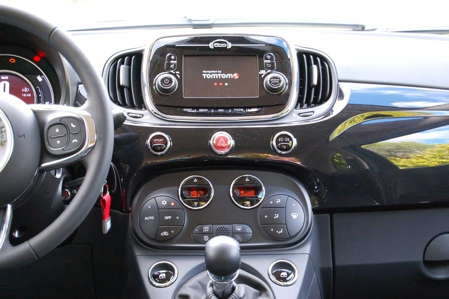 La pantalla de 5" se queda algo pequeña para el TomTom