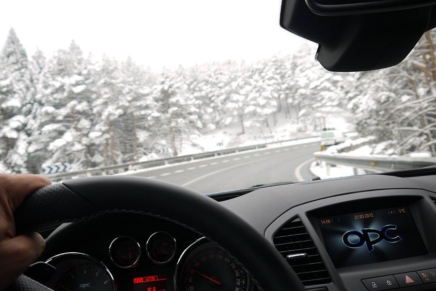 La conducción en invierno es delicada y debemos adaptarnos a un clima que puede cambiar bruscamente.