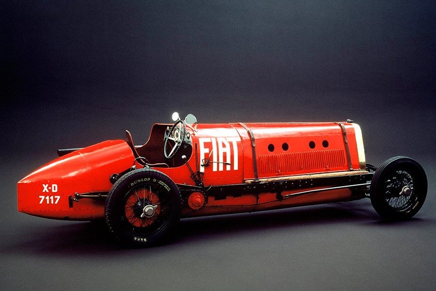 En 1924 este automóvil logró batir el récord de velocidad sobre la tierra.