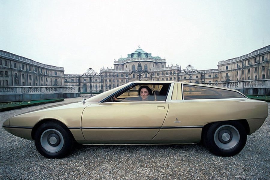Este concept elaborado por Camargue en 1972 emplea la base de un GS.