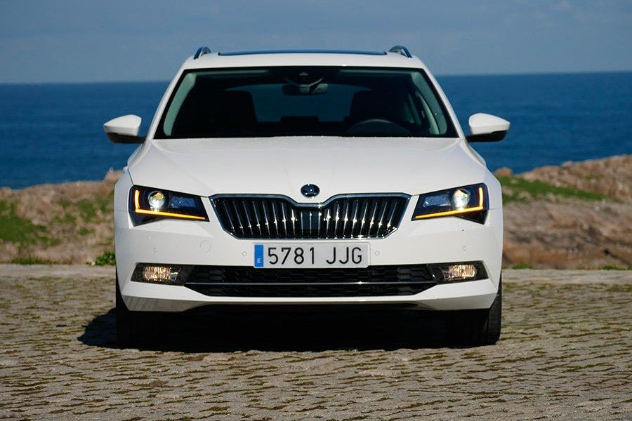 El Skoda Superb tiene una imagen muy atractiva.