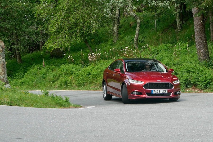 El Ford Mondeo saca partido de la tracción total sólo en situaciones complicadas.
