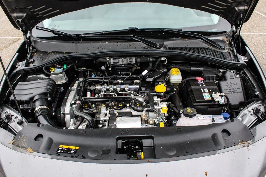 El motor diésel de 120 CV ofrece un buen nivel de rendimiento.