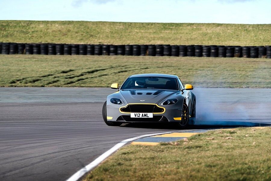 El Aston Martin Vanquish S hizo toda una demostración.