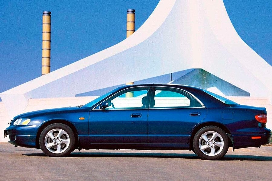 El Xedos 9 y el Xedos 6 fueron dos modelos de lujo de Mazda.