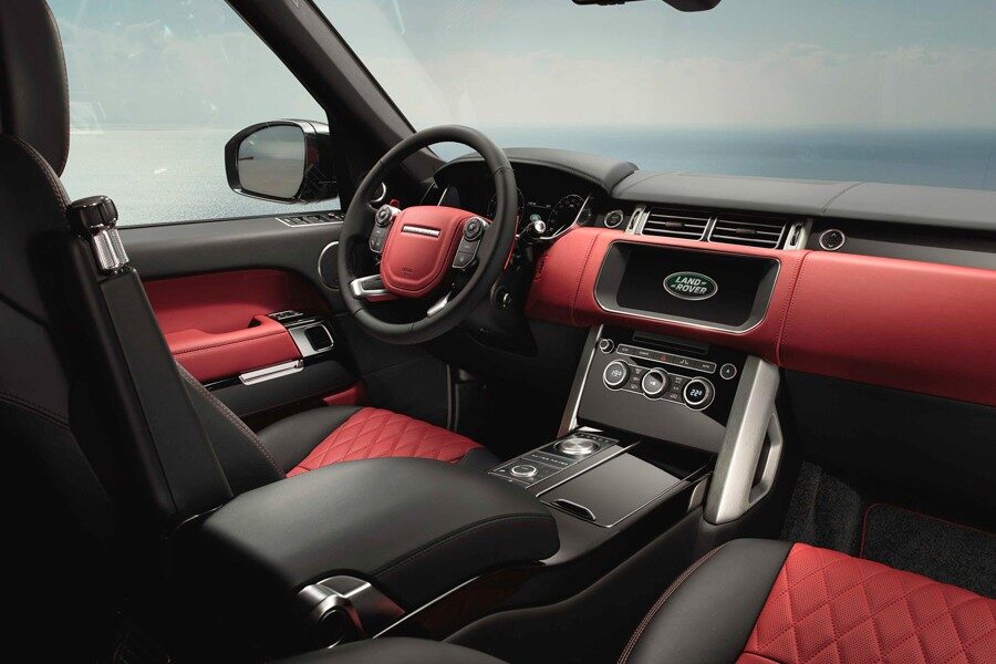 El nuevo Range Rover Dynamic ha elevado a nuevas cotas el refinamiento de su interior.