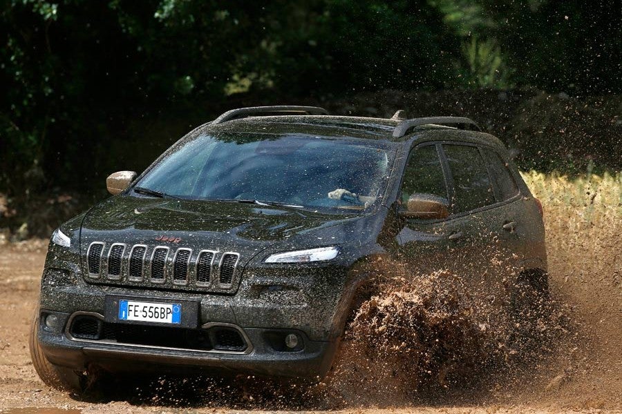El Jeep Cherokee 75 aniversario cuenta con tracción a las 4 ruedas, como todos sus hermanos.