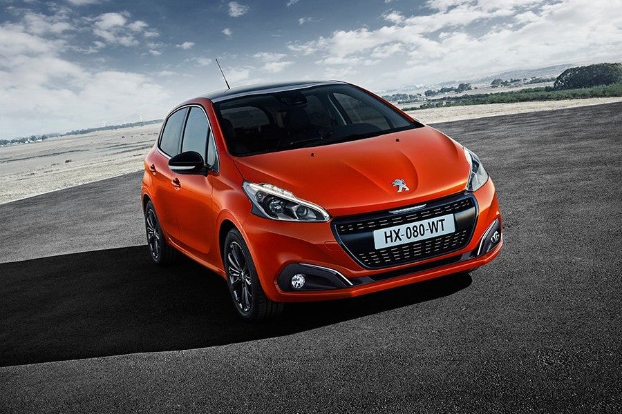 El Peugeot 208 es otro de los pocos modelos automáticos que se ofrece sin tener que acudir a un tope de gama.