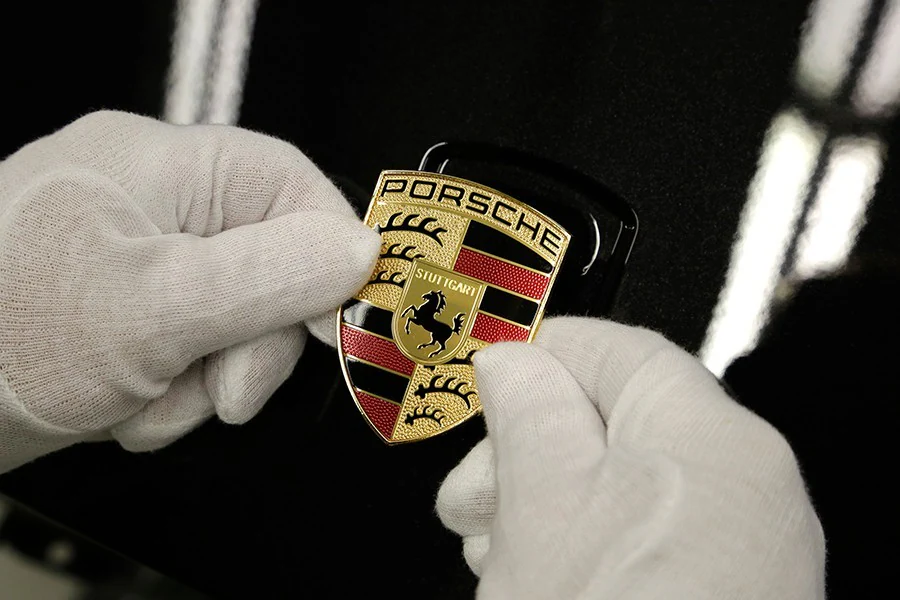El boceto del logo de Porsche surgió en un restaurante de Nueva York en 1952.