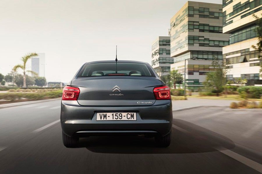 Los pilotos traseros del Citroën C-Elysée ahora tienen aspecto 3D.