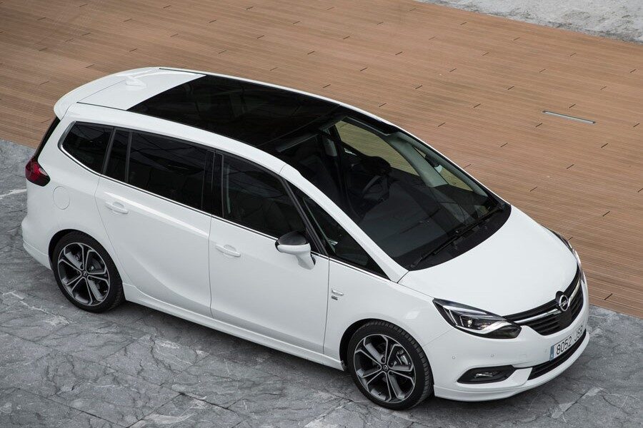 Una ventaja diferencial del Opel Zafira es su parabrisas panorámico.