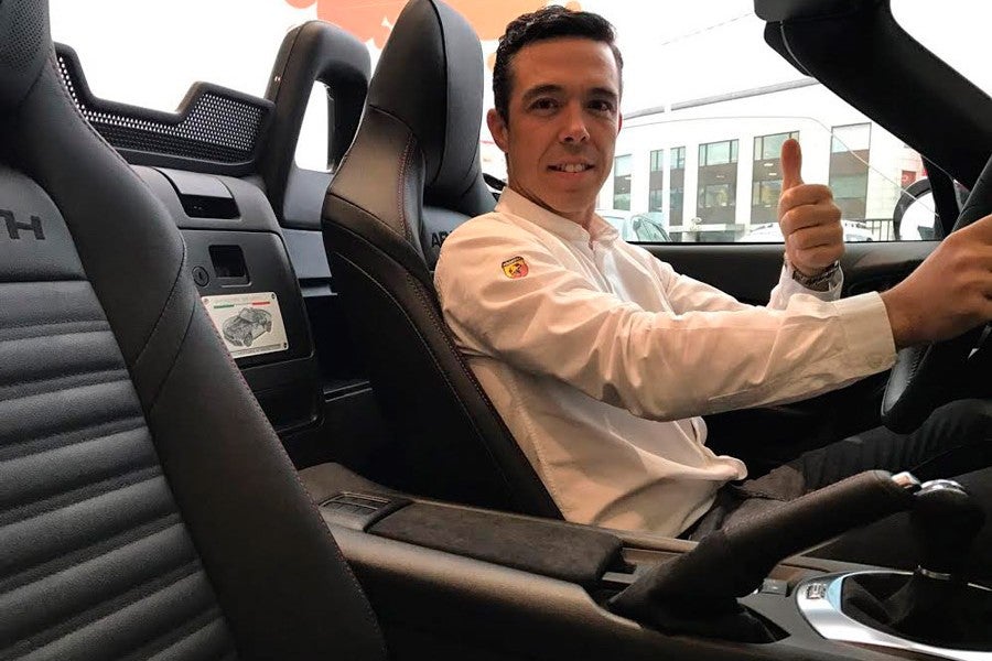 El piloto gallego Álvaro Muñiz Mora pilotará el nuevo Abarth 124 Spyder de rally.