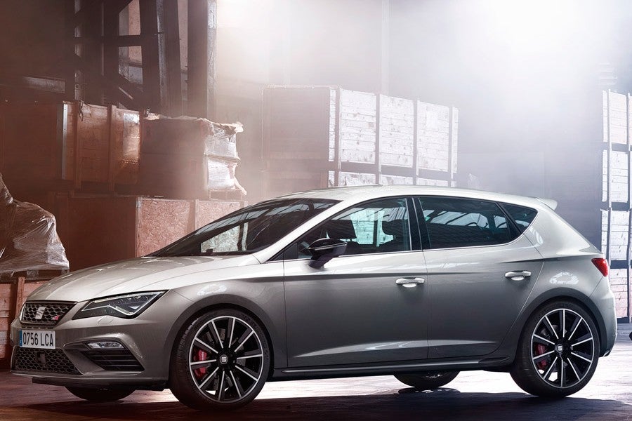 En enero de 2017 llega la evolución del Seat León Cupra, con motor TSI de 300 CV.