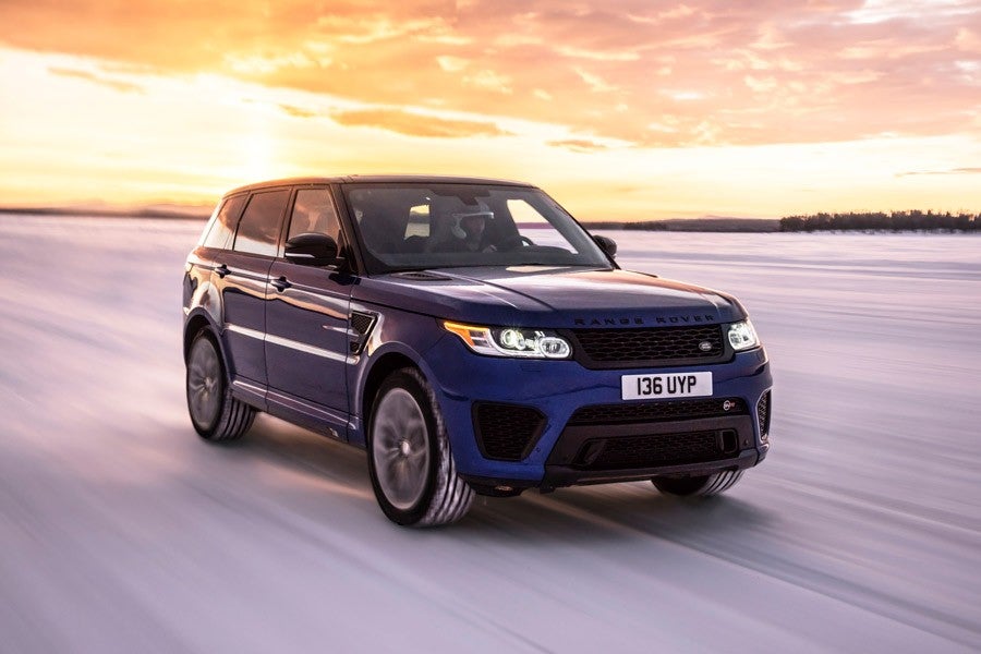 Sobre la nieve, fue dónde más sufrió el Range Rover Sport SVR.
