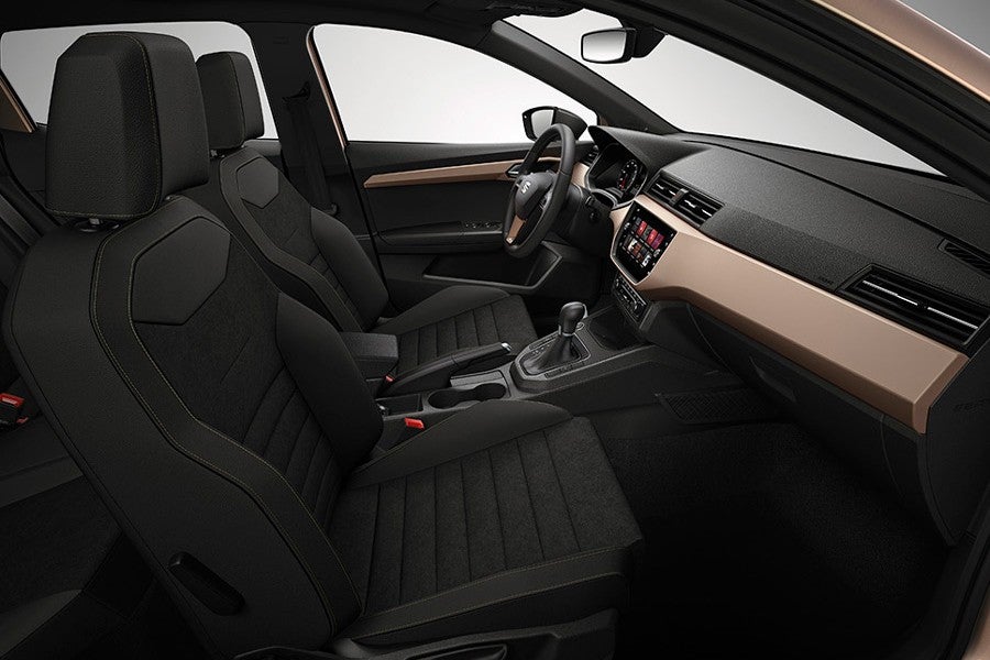 6 centímetros más de anchura y nada menos que casi 10 en batalla son los aspectos más destacados del espacio interior del nuevo Seat Ibiza 2017.