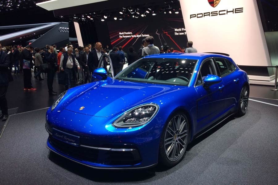 El Porsche Panamera Sport Turismo cuenta con espacio para cinco pasajeros.