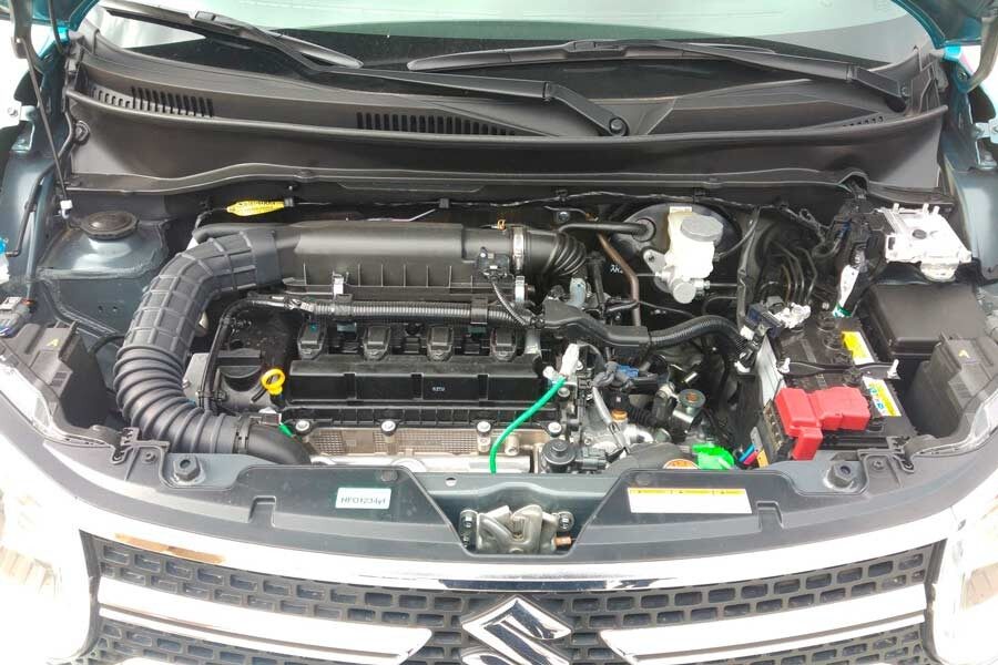 El motor de gasolina de 1,2 litros delSuzuki Ignis desarrolla 90 CV y entrega 120 Nm de par máximo.