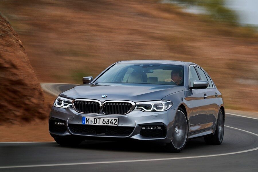 Según el modo de conducción seleccionado, notaremos, por ejemplo, cambios en la asistencia de la dirección del nuevo BMW Serie 5.