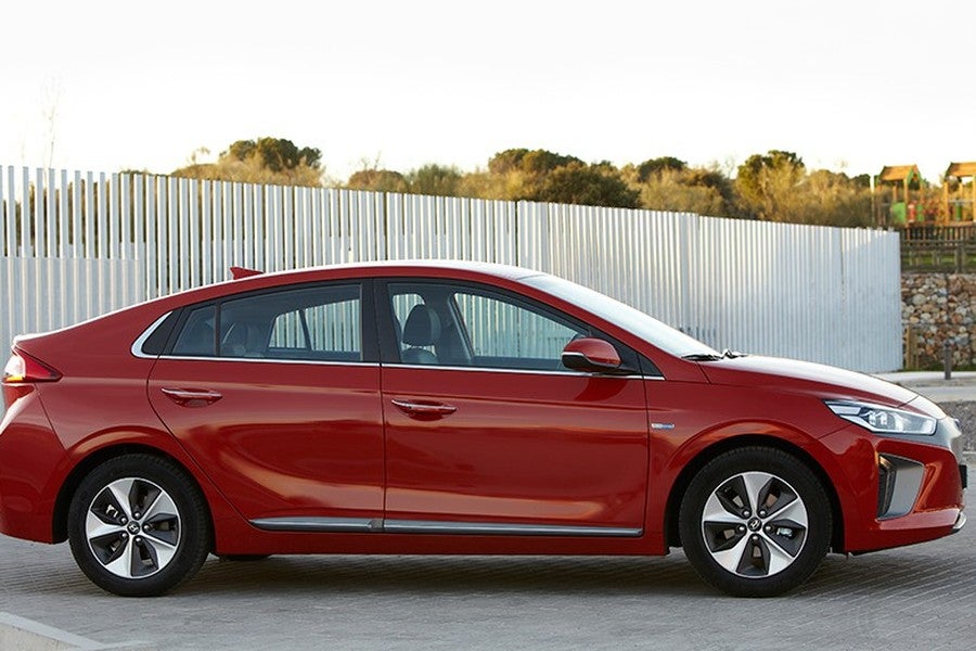La genialidad de Hyundai está en ofrecer este coche con tres tipos de movilidad.