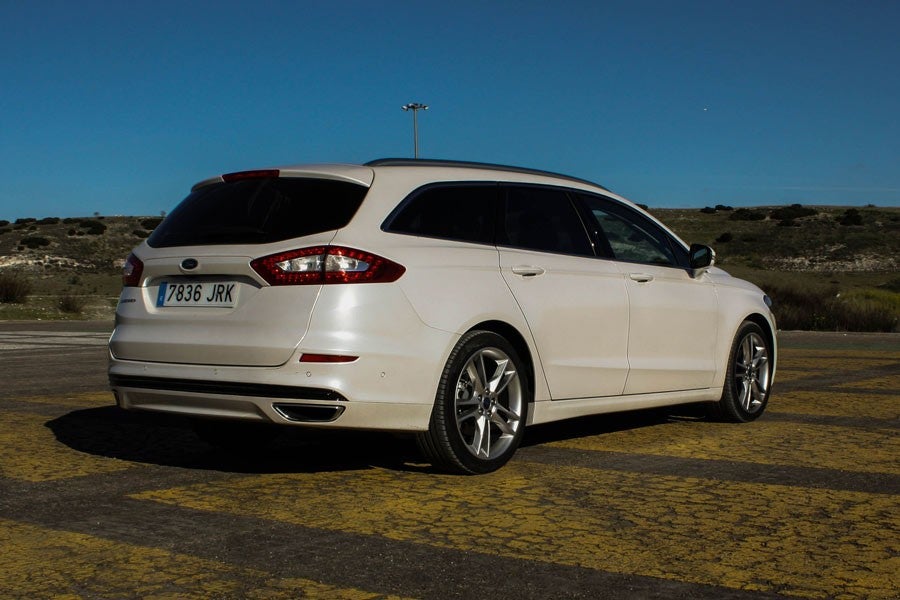 El Ford Mondeo SW es más versátil que la variante berlina.