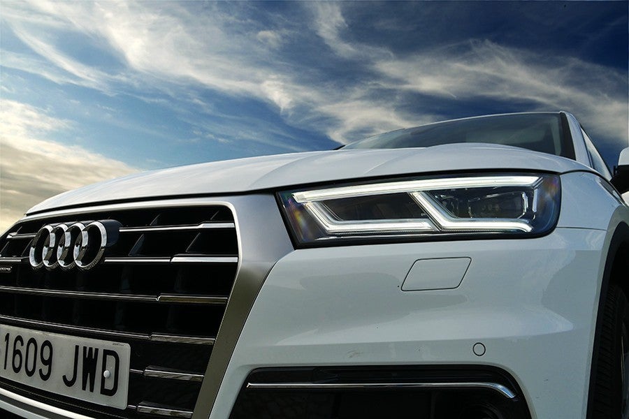 El Audi Q5 emplea la misma plataforma que el Q7 y se beneficia de su tecnología.