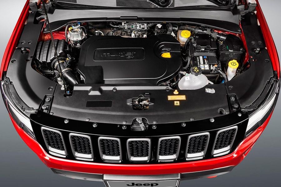 El Compass se ofrece con mecánicas diésel y gasolina, 4×2 y 4×4 y manual o automático.