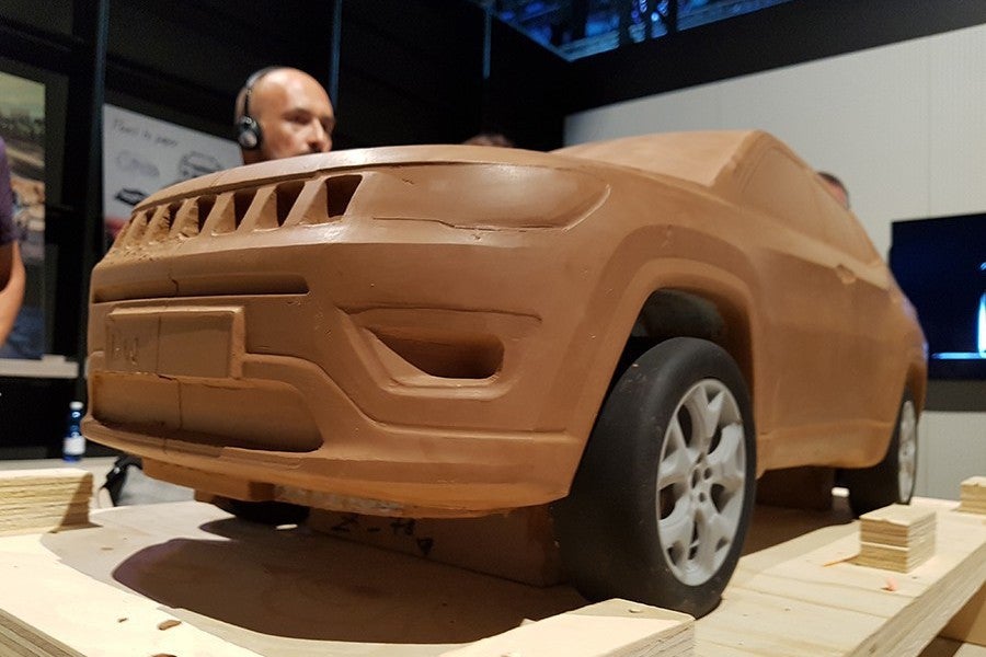 En el diseño del Jeep Compass se ven detalles de otros modelos que lo identifican claramente como un Jeep.