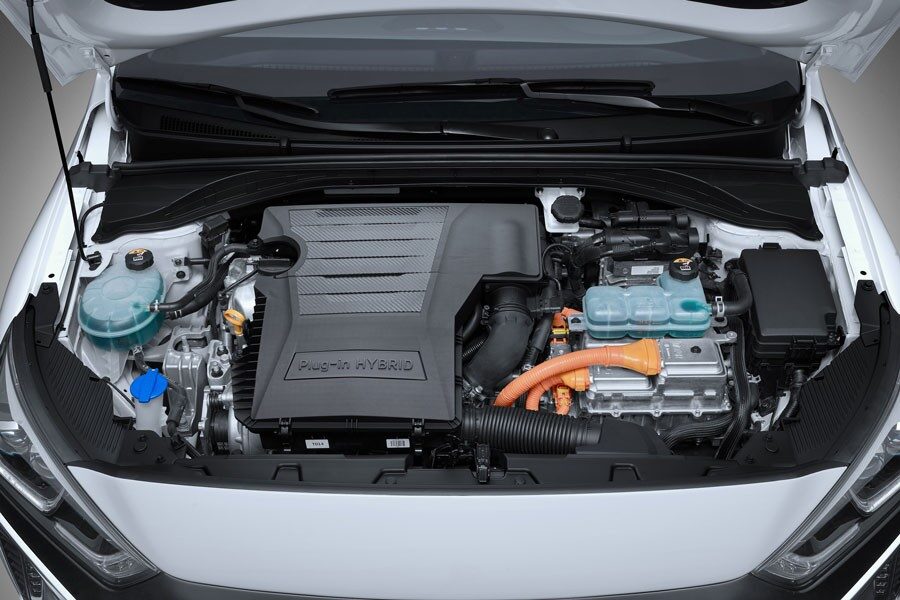 Motor del Hyundai Ioniq plug-in.