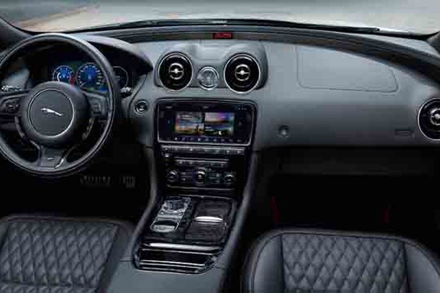 Nuevos sistemas de infoentretenimiento en el Jaguar XJ 2018.