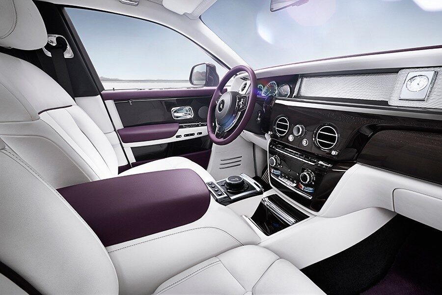 El lujo es superlativo en este nuevo modelo de Rolls Royce.