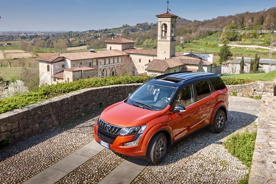 Mahindra XUV500 2017 W10, el más equipado.