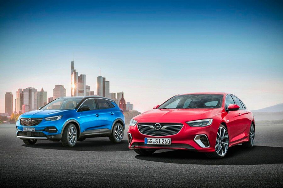 Opel Insignia GSi y Grandland X juntos.