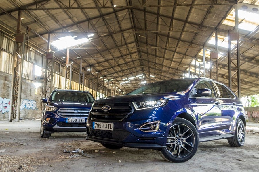El Ford Edge posee una imagen más robusta que su hermano de gama el Kuga.