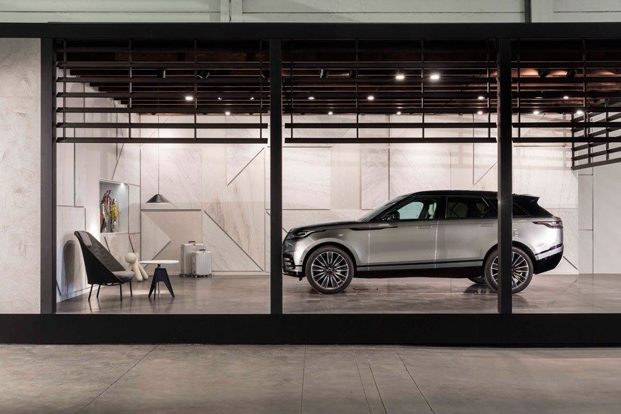 Land Rover y Erico Navazo crean el garaje más bello del mundo.