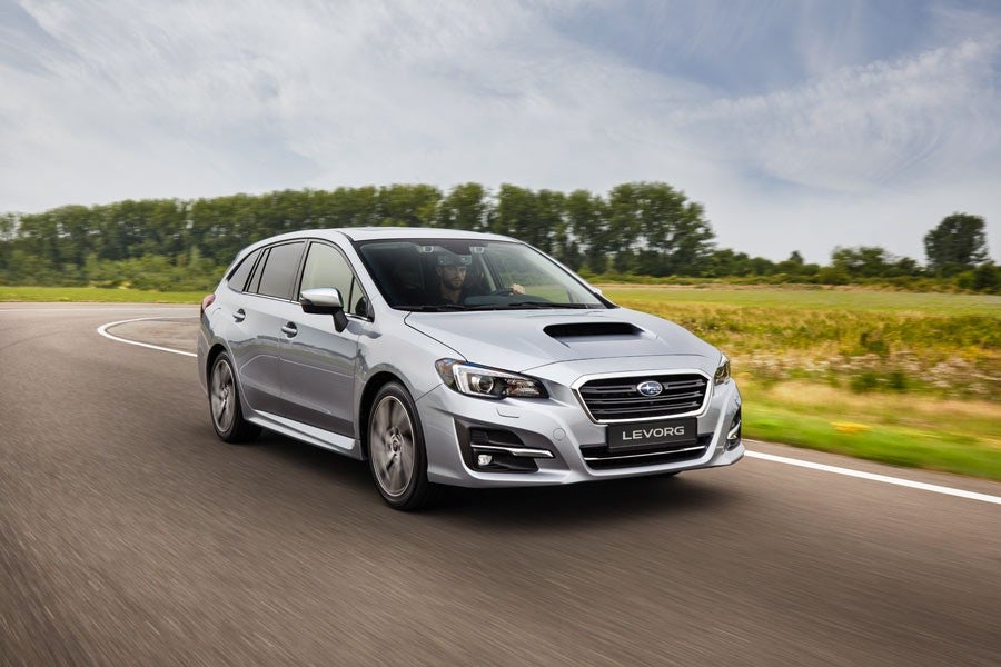 Subaru ha ajustado la suspensión para lograr un mayor confort de marcha.