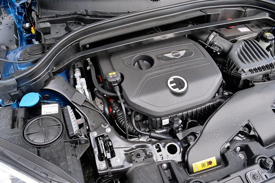 El sistema híbrido es el mismo que el del BMW 225 Xe Active Tourer híbrido.