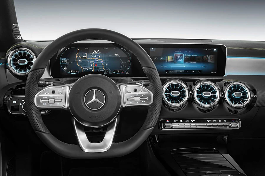 MBUX. Sistema multimedia de Mercedes capaz de aprender del conductor. 