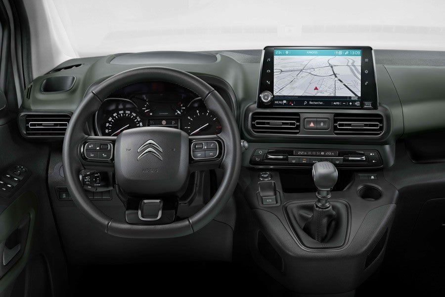 La nueva Citroën Berlingo ofrece 19 tecnologías de ayudas a la conducción.